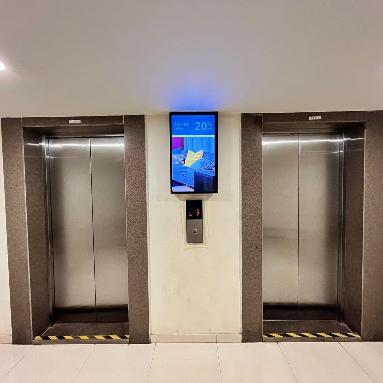 Data-driven DOOH